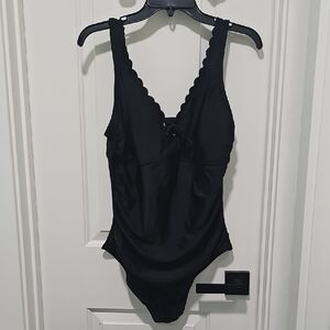 Kona Sol Elegant Black Garment L